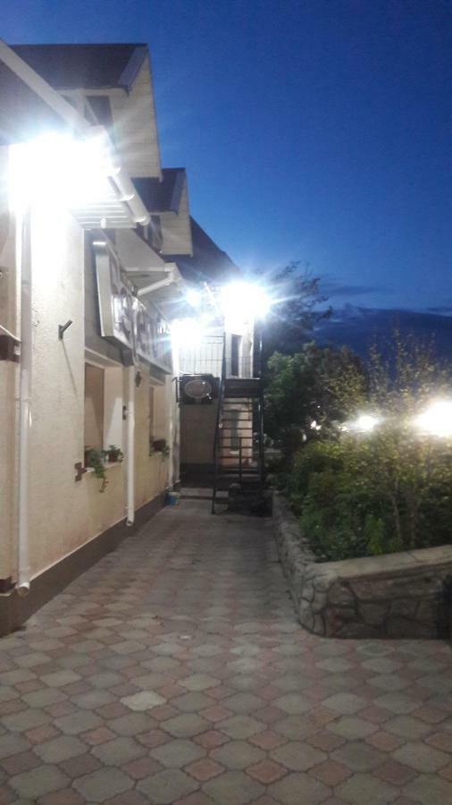 Beregynya Motel Yuzhnoukrainsk Dış mekan fotoğraf